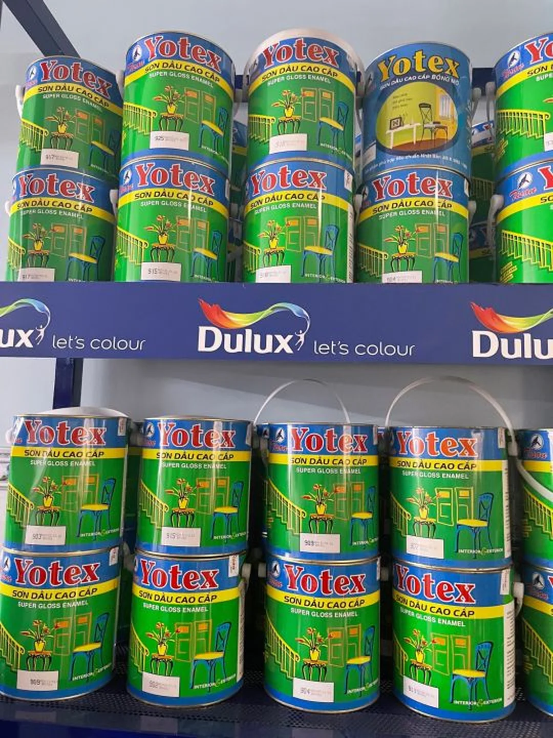 Bảng màu sơn dầu Tison cần thử trước khi thi công bảng màu sơn dầu Tison trên sàn thương mại điện tử để đối chiếu màu