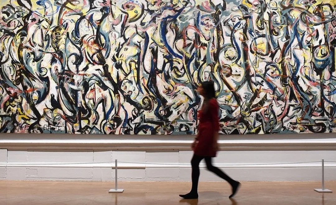 họa sĩ vẽ tranh trừu tượng Jackson Pollock với kỹ thuật dripping
