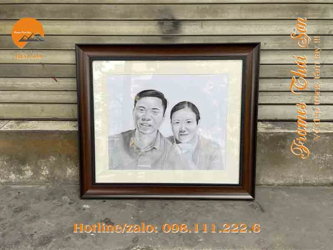 Khung tranh A3 nâu vân gỗ có bo giấy khung tranh A3 nâu vân gỗ có bo giấy