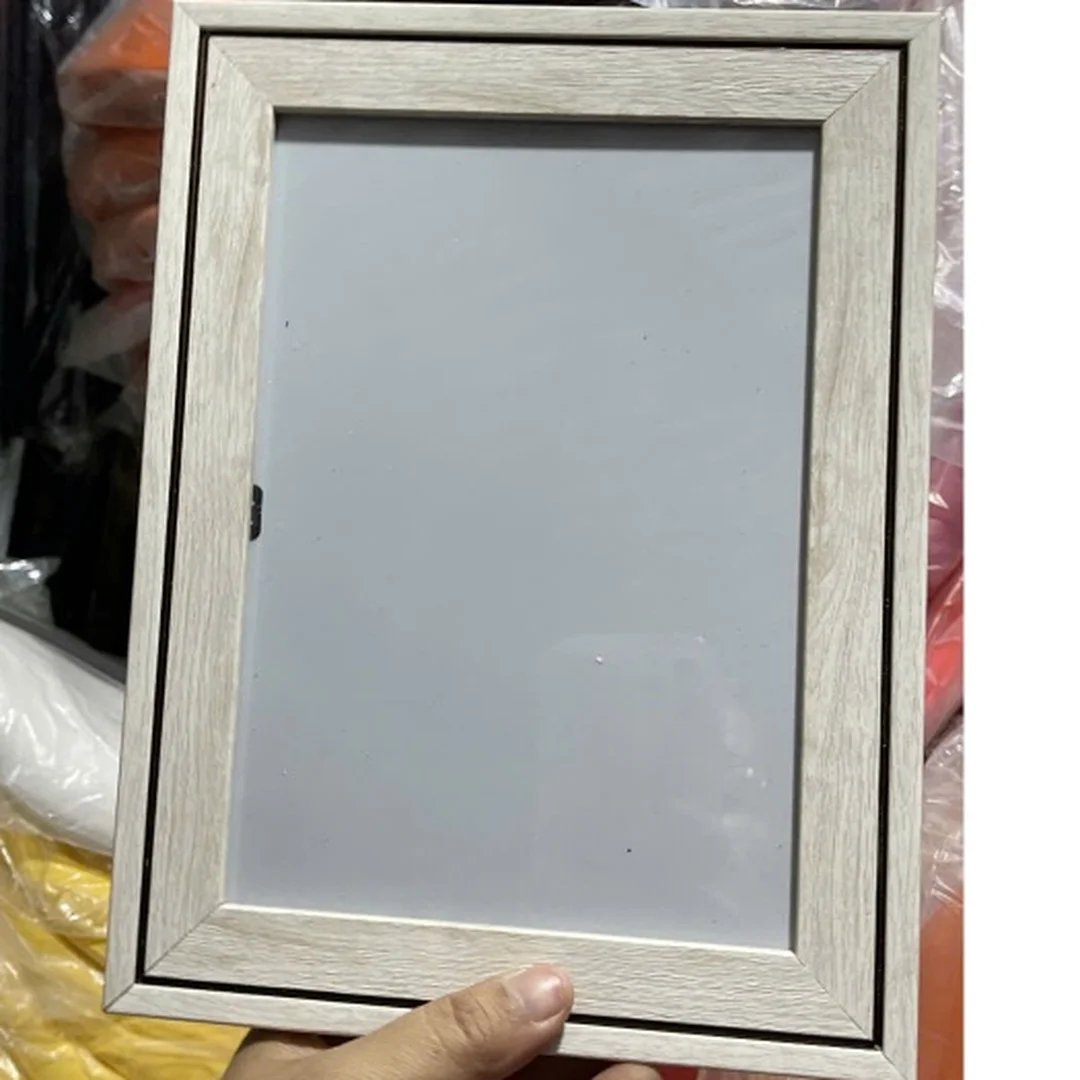 Khung tranh giá rẻ kiểu treo tường hiện đại khung tranh giá rẻ kiểu treo tường hiện đại cho nội thất gia đình