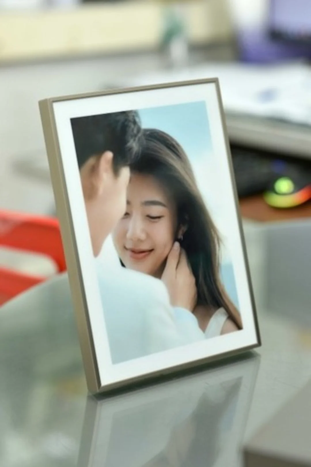 khung tranh nhôm để bàn và treo tường kích thước nhỏ