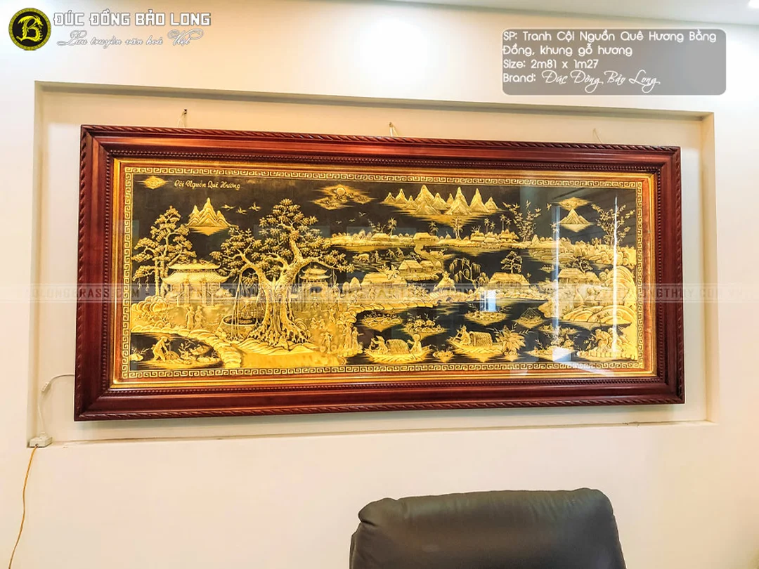 tranh đồng quê treo phòng khách khung gỗ lớn trong không gian sang trọng