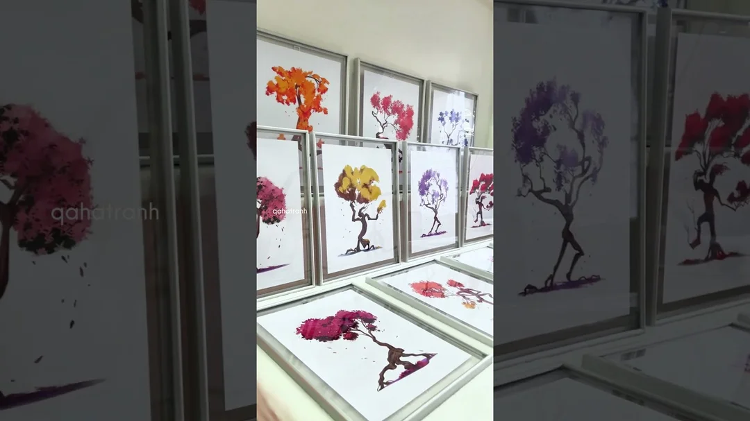 Vì sao tranh tối giản hợp với khung trong suốt