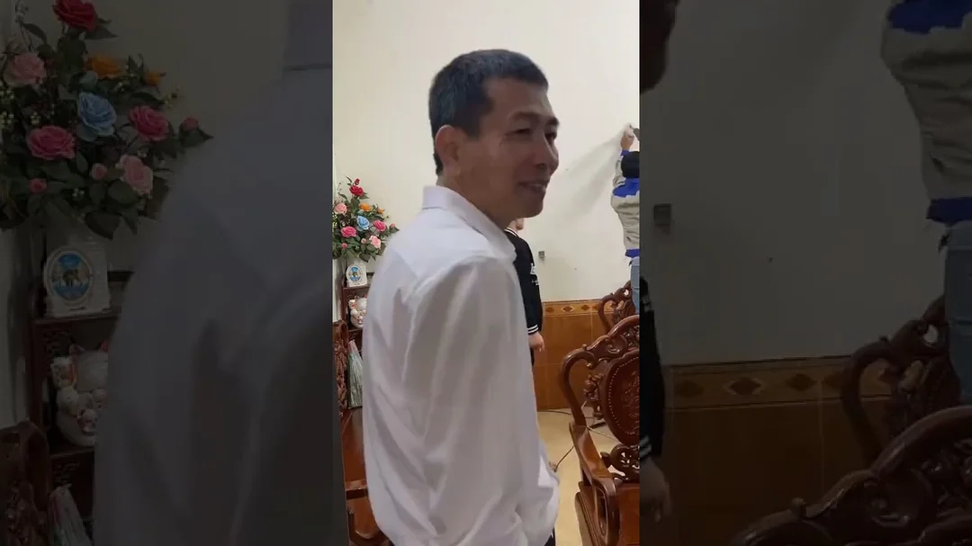 Video bàn giao tranh thuận buồm xuôi gió làm quà tặng