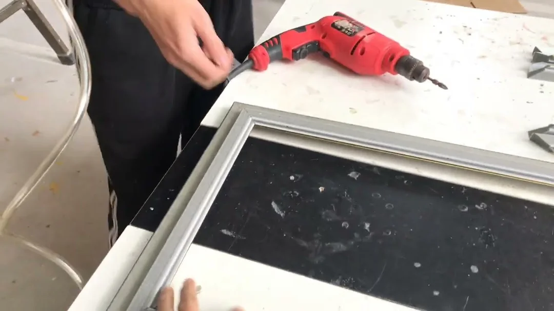 Video hướng dẫn lồng bo vào khung tranh
